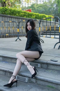 Exclusive IESS Jia Ye April Special Edition: Professional Leg Model Hosiery Showcase - image 7