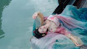 YiTuYu Art Language Vol.10541: Featuring the Elegant Photography of Model Yi Xin - image 17