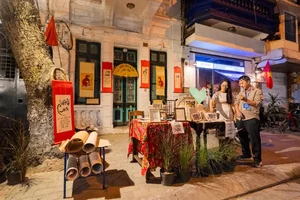 Nostalgic Journey to Ngu Xa: Reliving Old Hanoi's Subsidy Era - image 11