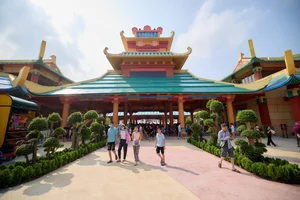 Discover the Unique Water Puppet Themed Water Park in Ha Nam Province - image 6