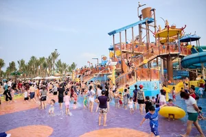 Discover the Unique Water Puppet Themed Water Park in Ha Nam Province - image 4