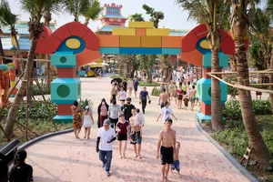 Discover the Unique Water Puppet Themed Water Park in Ha Nam Province - image 9
