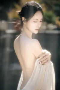 YiTuYu Art Language Vol.8742: Sha Sha's Ethereal Grace by the Pond - A Captivating Visual Journey - image 12