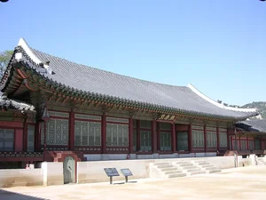 Exploring Gyeongbokgung Palace: Korea's Architectural Masterpiece - image 13