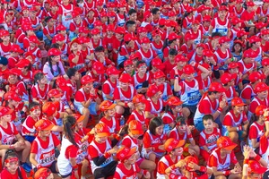 Inspiring Moments: 1,000 Children Participate in Beach Run in Da Nang - image 2