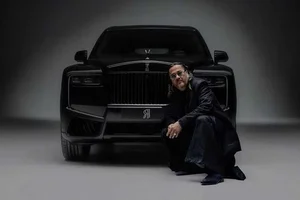Inside the Rolls-Royce Cullinan Bespoke: A Mobile Art Gallery - image 6