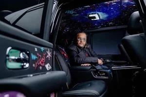 Inside the Rolls-Royce Cullinan Bespoke: A Mobile Art Gallery - image 5