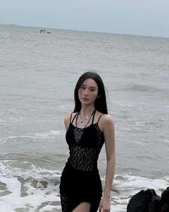 Popular Teacher Streamer Breaks Stereotypes with Stunning Beachside Bikini Photos - image 8