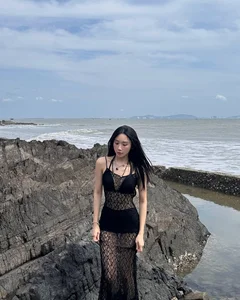 Popular Teacher Streamer Breaks Stereotypes with Stunning Beachside Bikini Photos - image 7