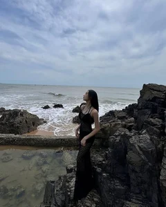 Popular Teacher Streamer Breaks Stereotypes with Stunning Beachside Bikini Photos - image 0