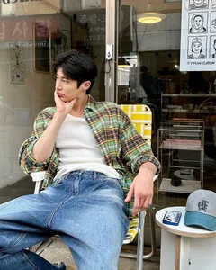 Byeon Woo Seok Biography: The Versatile Rising K-Drama Star - image 39