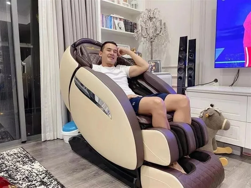 Inside the Modern 200m2 Villa of Thuy Diem and Luong The Thanh