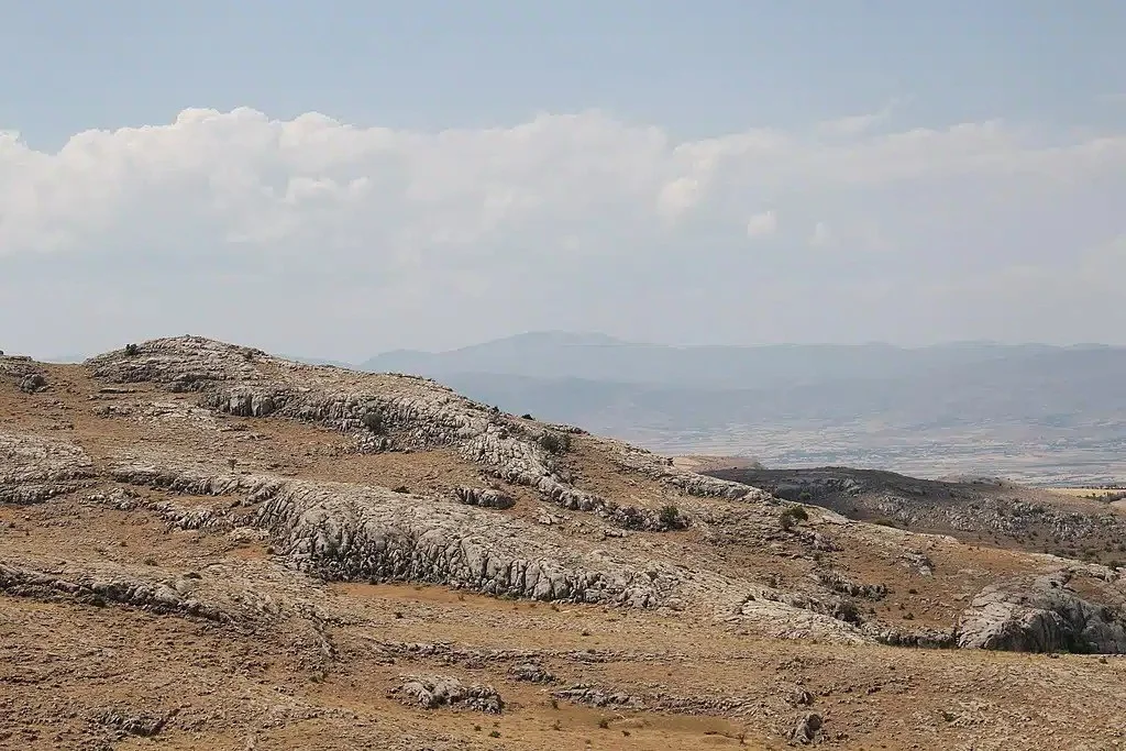 Archaeological Discovery: 6,000-Year-Old Temple and Ancient Rituals