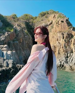 Stunning Beach Fashion at Vĩnh Hy Bay: Diệp Lâm Anh’s Luxury Travel Inspiration and Swimwear Trends for a Perfect Vietnam Tropical Escape. - image 1