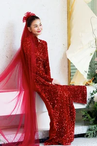 Celebrity Wedding Trends: Red Bridal Ao Dai and Exquisite Jewelry Choices - image 8