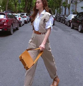 Timeless Elegance: 3 Ways to Style a White Shirt Inspired by Ho Ngoc Ha for Women Over 40 - image 4
