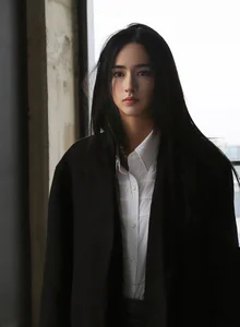 The Captivating Beauty of the 21-Year-Old Star from 'Ip Man' - image 2