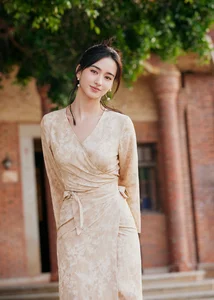 The Captivating Beauty of the 21-Year-Old Star from 'Ip Man' - image 7