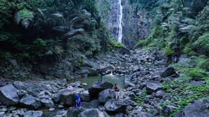 Conquering Hung Ngan Waterfall: A Hidden Gem in the Wild Forests of Quang Ngai - image 0