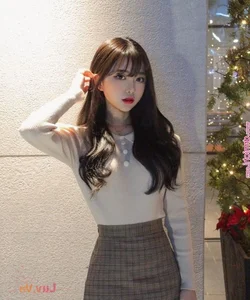 Radiant K-Beauty Inspiration: Sweet and Elegant Korean Girl Aesthetic - image 36