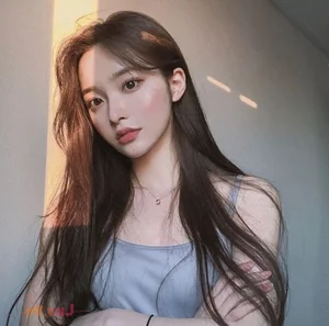 Radiant K-Beauty Inspiration: Sweet and Elegant Korean Girl Aesthetic - image 10