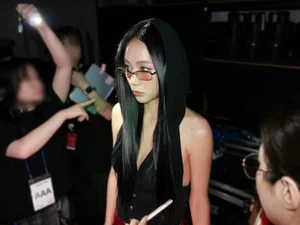 Top Female K-Pop Idol Flaunts Incredible Slim Figure After 20kg Weight Loss - image 3