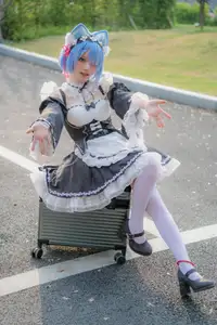 Coser Hua Qi Hana's Adorable Cat Rem Cosplay at Anime Carnival - image 40