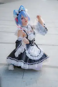 Coser Hua Qi Hana's Adorable Cat Rem Cosplay at Anime Carnival - image 2