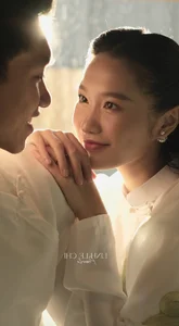 Stunning Wedding Photos of Footballer Doan Van Hau and Bride Doan Hai My - image 3