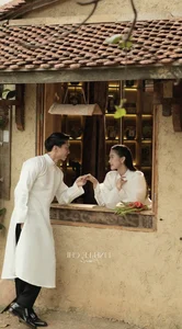 Stunning Wedding Photos of Footballer Doan Van Hau and Bride Doan Hai My - image 5