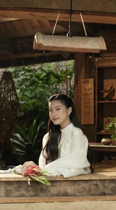 Stunning Wedding Photos of Footballer Doan Van Hau and Bride Doan Hai My - image 7
