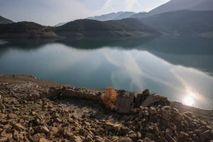 The Mystery of the Sunken Village Reemerging After 45 Years Underwater - image 7