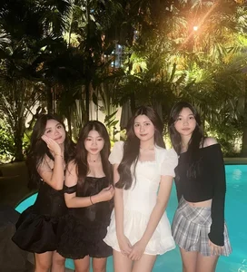 Stunning Poolside Birthday: Hạt Dẻ Celebrates in Style with Radiant Beauty - image 0