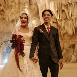 A Dream Underground: Vietnamese Groom and Western Bride Hold Unique Cave Wedding - image 2