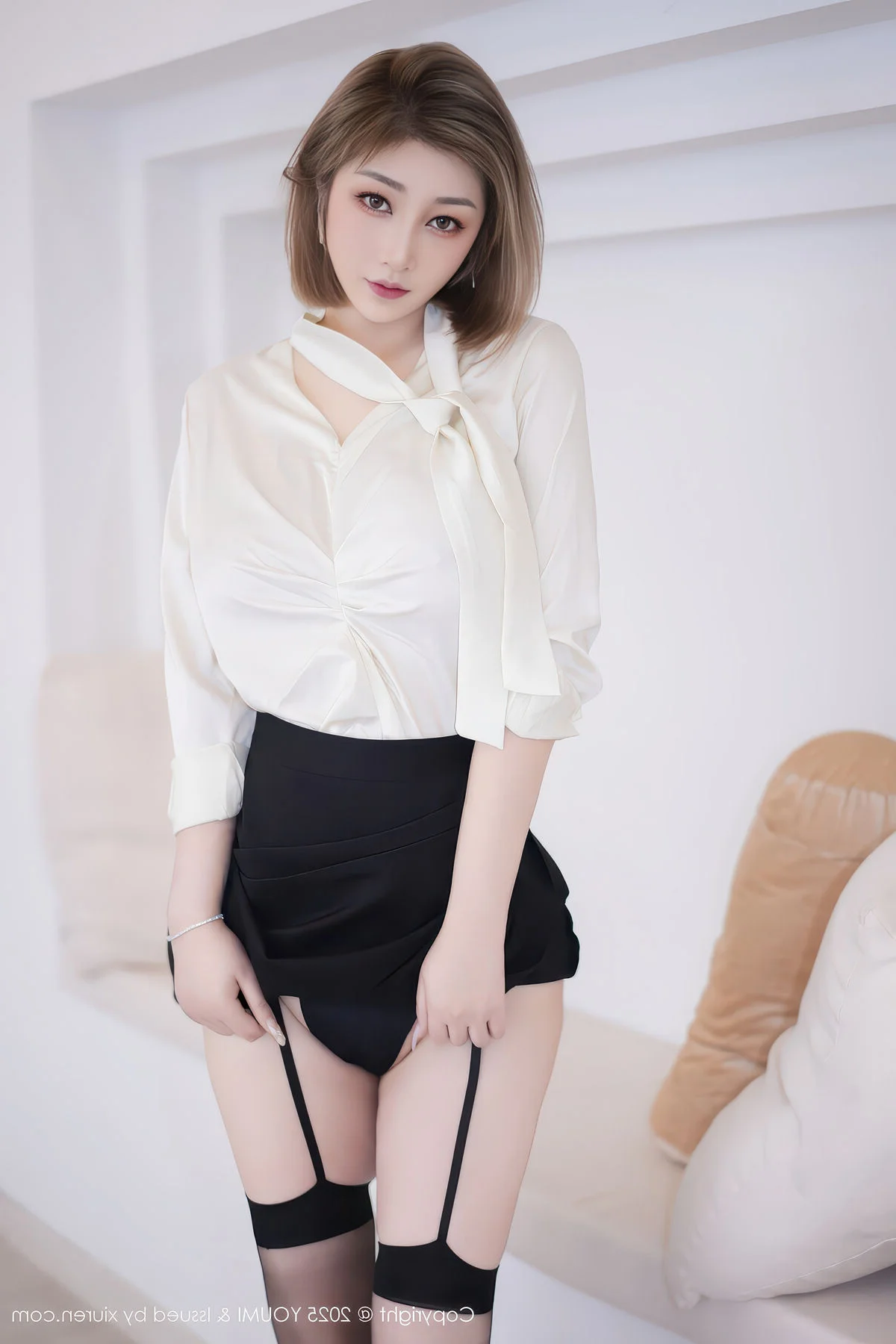 Stunning Fashion Photography of Da Ji Toxic in YouMi Vol.1195: Elegant and Bold Glamour Portraits for High-End Style Inspiration