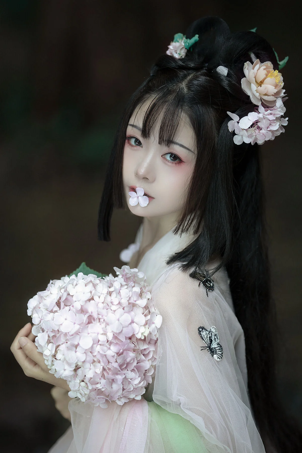 YiTuYu Art Language Vol.10151: Yun Yun De Hei Yan Quan Er Digital Portrait Gallery