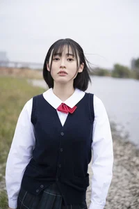 Elegant Miu Shirahama Pure White Digital Photo Book: Stunning Japanese Model Photography Collection from Manga Action - image 10