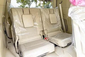 Toyota Land Cruiser Hybrid Set for Vietnam Launch with Premium Price Tag - image 6