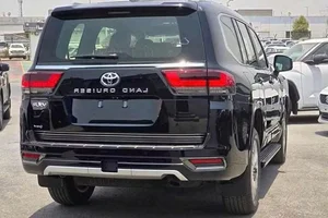 Toyota Land Cruiser Hybrid Set for Vietnam Launch with Premium Price Tag - image 0