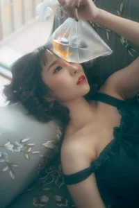 YiTuYu Art Language Vol.4228 Sha Sha: Elegance in Every Frame - image 12