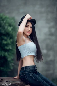 Stunning Gallery of Thai Beauty Namfar Wareekun: A Blend of Elegance and Youthful Charm - image 2