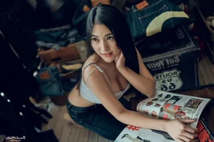 Stunning Gallery of Thai Beauty Namfar Wareekun: A Blend of Elegance and Youthful Charm - image 35