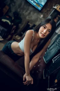 Stunning Gallery of Thai Beauty Namfar Wareekun: A Blend of Elegance and Youthful Charm - image 55