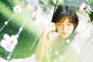 Captivating Visuals: YiTuYu Art Language Vol.7586 Yi Zhi A Meng Zai Photo Collection - image 1