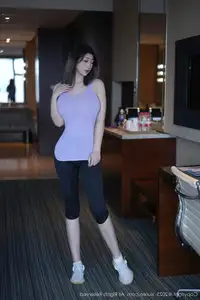 XiuRen No.10682: Da Ji Toxic showcases her healthy, captivating figure in sportswear - image 3