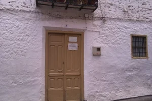 The Mystery of the Haunted Faces: Exploring La Casa de las Caras - image 4