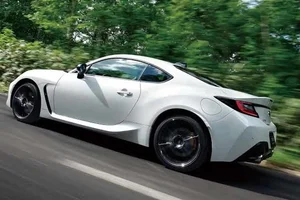 2027 Subaru BRZ Update: New Manual Version Starting at 585.7 Million VND - image 3