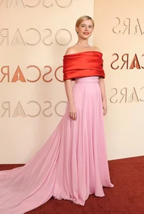 Best Dressed Stars at the 2026 Oscars: Red Carpet Fashion Highlights and Celebrity Style - image 4