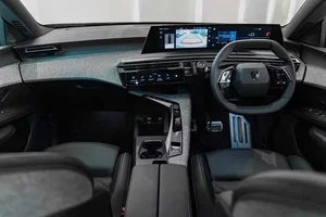 New Peugeot 3008 and 5008 Teased for the Vietnamese Market - image 3