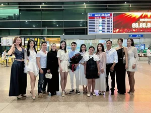Miss World Vietnam Y Nhi Inspires Fans with Charity Work and Home Cooking - image 4